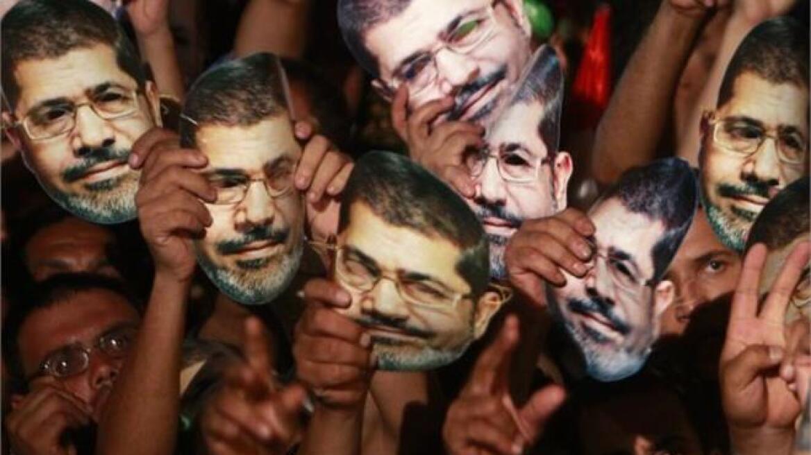 Αίγυπτος: Μείωση ποινών για 21 διαδηλώτριες υπέρ του Μόρσι