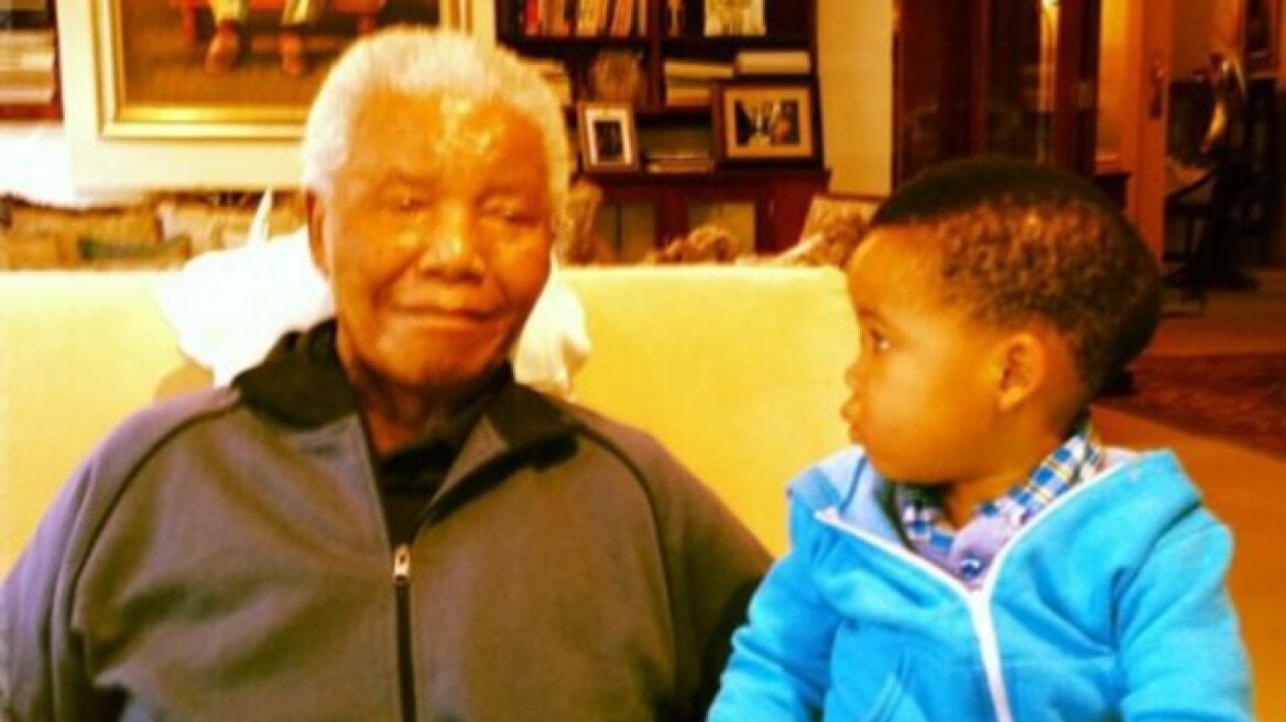 Μαντέλα: Η τελευταία φωτογραφία με τον 3χρονο εγγονό του