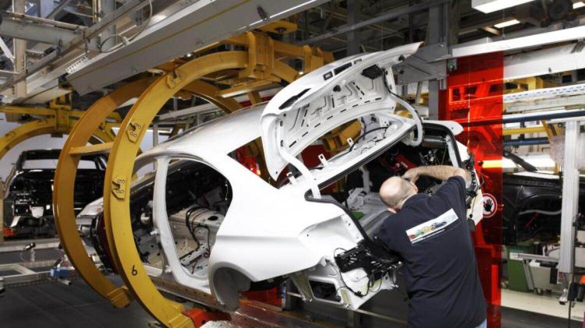 Bloomberg: Νέα εργοστάσια παραγωγής στη Β. Αμερική εξετάζει η BMW