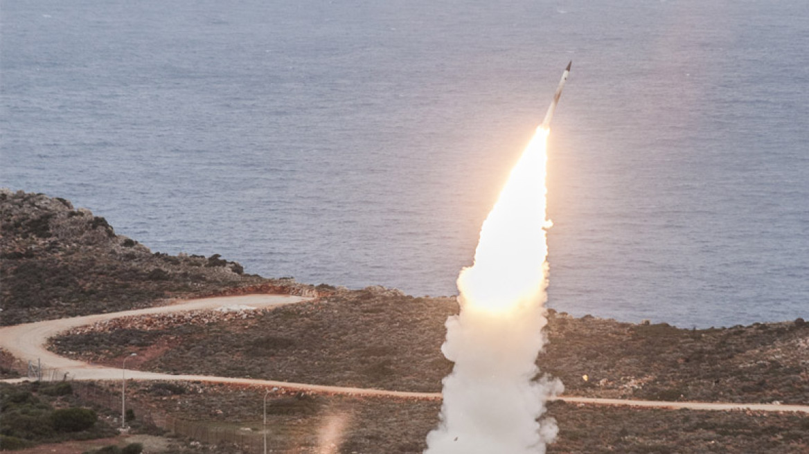 Δείτε φωτογραφίες: Έγινε η πρώτη βολή των πυραύλων S-300 στα Χανιά