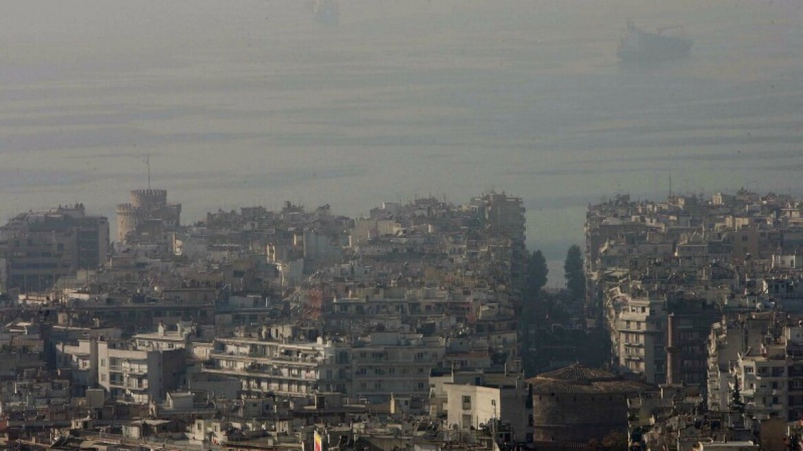 Θεσσαλονίκη: Αύξηση 500% των καρκινογόνων ουσιών εξαιτίας της χρήσης τζακιών