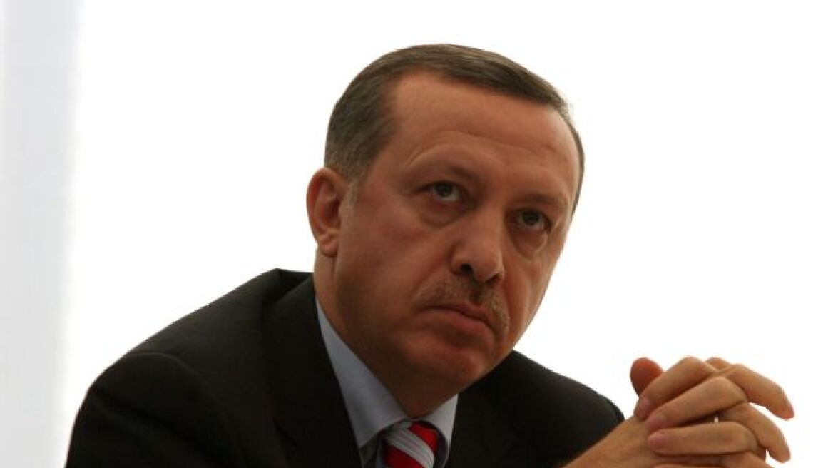 Τουρκία: Ο Ερντογάν απέλυσε τους αστυνομικούς που έκαναν τις συλλήψεις