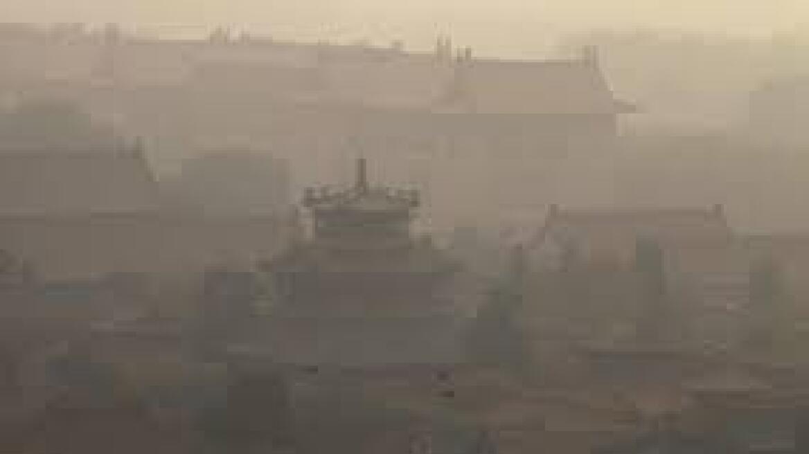 Κίνα: Η ατμοσφαιρική ρύπανση «έπνιξε» μέχρι και τα Ιμαλάια