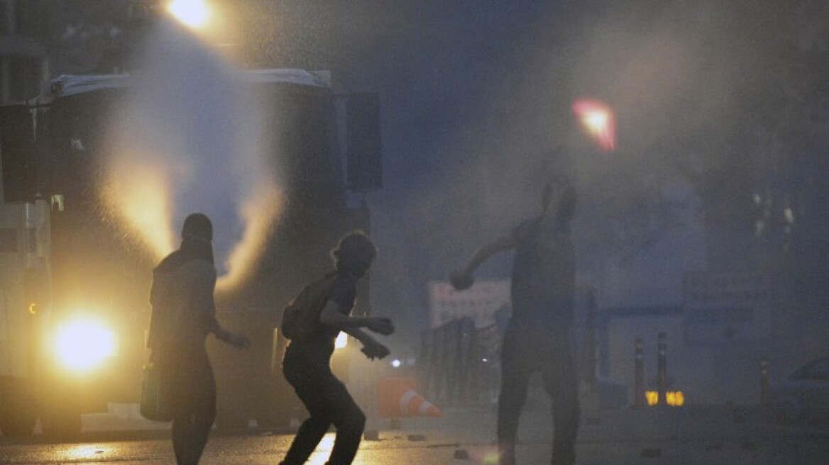 Κωνσταντινούπολη: Δακρυγόνα κατά αντικυβερνητικών διαδηλωτών 