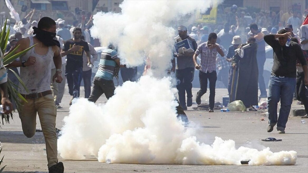 Κάιρο: Επίθεση αστυνομικών με δακρυγόνα σε φοιτητές