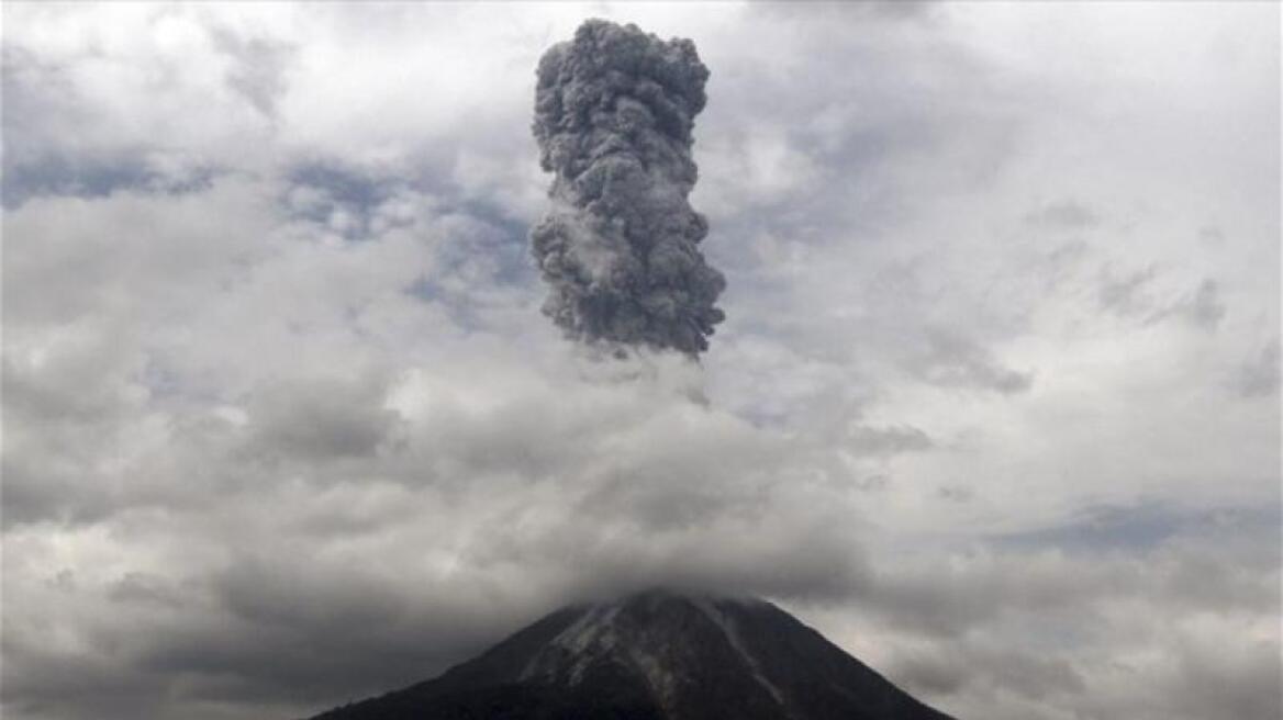 Τρόμος στο Ελ Σαλβαδόρ: Εκκενώνονται περιοχές γύρω από το ηφαίστειο Τσαπαραστίκ