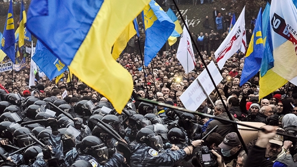 Κίεβο: «Σκληρός» νόμος για τις διαδηλώσεις, αλλά ανυποχώρητοι οι διαδηλωτές
