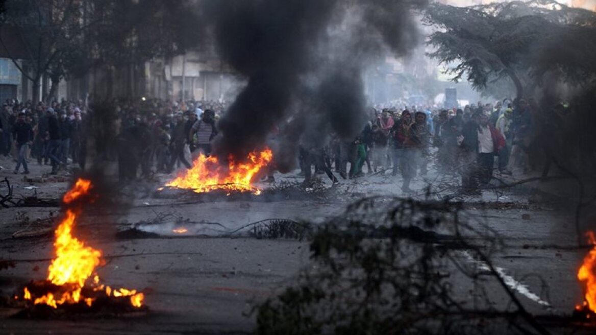 Κάιρο: Πέντε νεκροί και 90 τραυματίες από βομβιστικές επιθέσεις