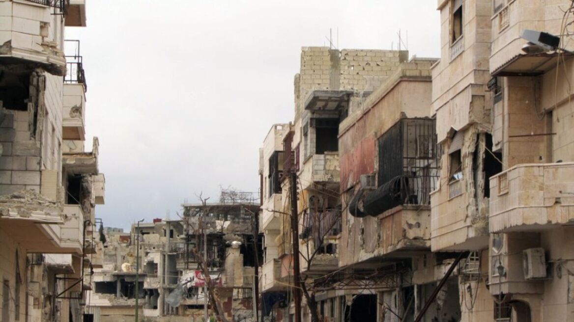 Συρία: Άρχισε η απομάκρυνση των πρώτων αμάχων από τη Χομς