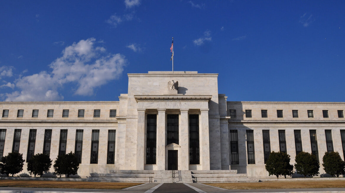Fed: Εχθρός της ανάπτυξης η οικονομική πολιτική Ομπάμα!