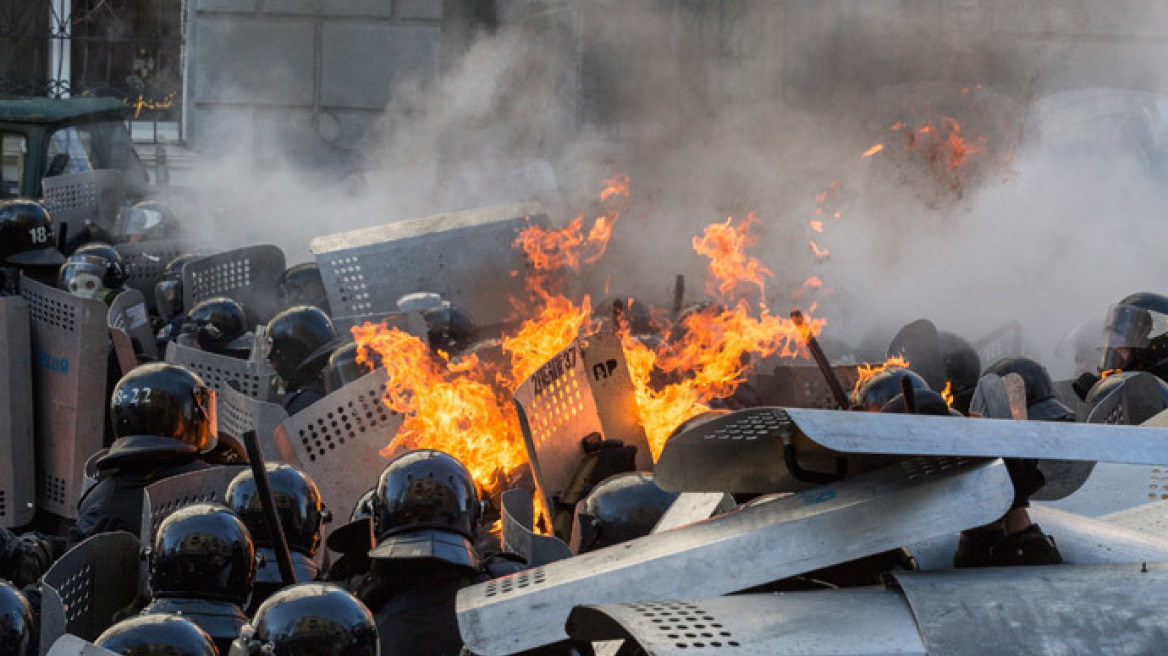 Κίεβο: Εκτός ελέγχου η κατάσταση - Πέντε νεκροί σε διαδηλώσεις 