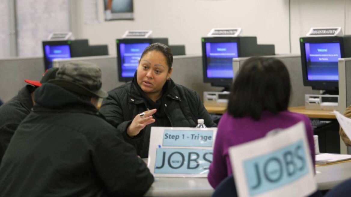 ΗΠΑ: Μικρή μείωση αιτήσεων για επίδομα ανεργίας