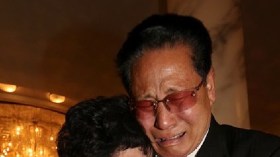 Κορέα: Συγκινητική επανένωση οικογενειών έπειτα από 60 χρόνια
