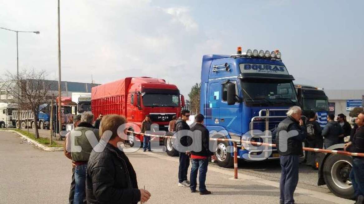 Δεκάδες φορτηγά στην συγκέντρωση διαμαρτυρίας στην Λαμία