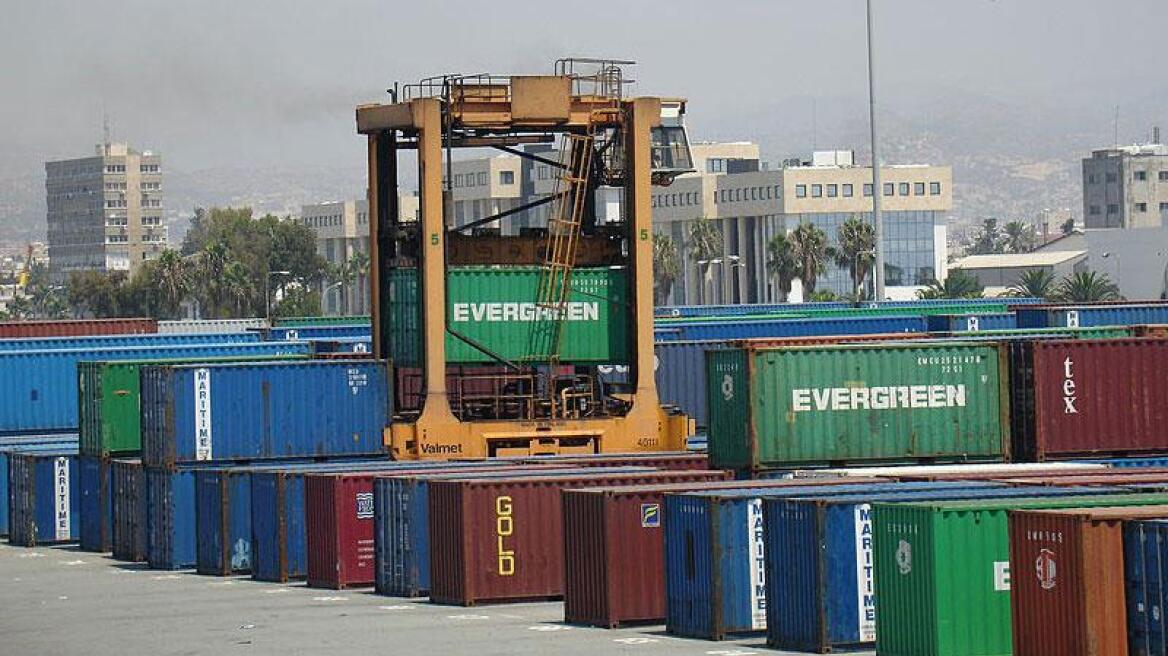 ΕΛΣΤΑΤ: Μείωση 11% στο εμπορικό έλλειμμα της χώρας το 2013