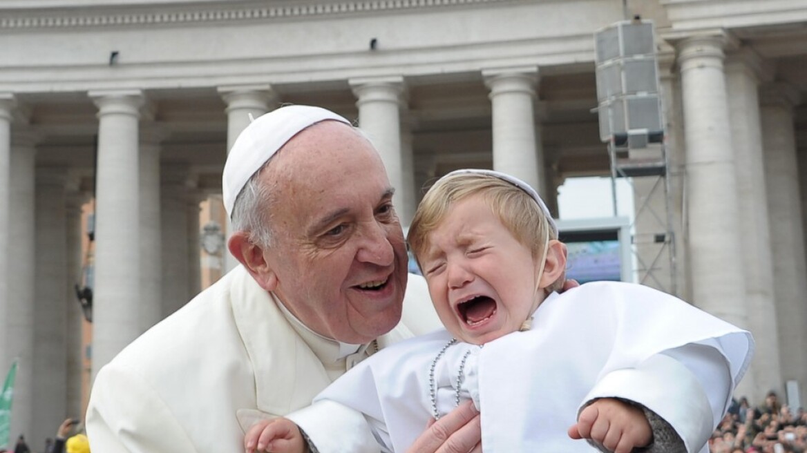Φωτογραφία: Όταν έκλαψε ο… Πάπας 