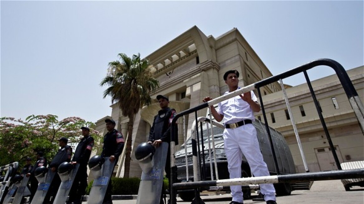 Αίγυπτος: Ένας νεκρός σε συγκρούσεις υποστηρικτών-αντιπάλων του Μόρσι