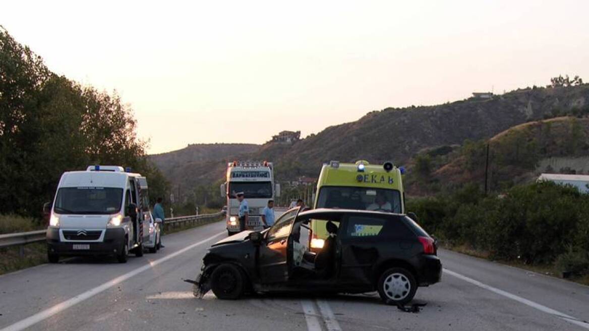ΕΛΣΤΑΤ: Αύξηση 3,9% στα τροχαία δυστυχήματα τον Δεκέμβριο 2013