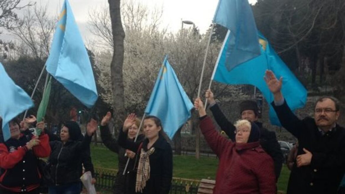 Guardian: «Οι Τάταροι της Κριμαίας είναι απειλή για την Ρωσία»