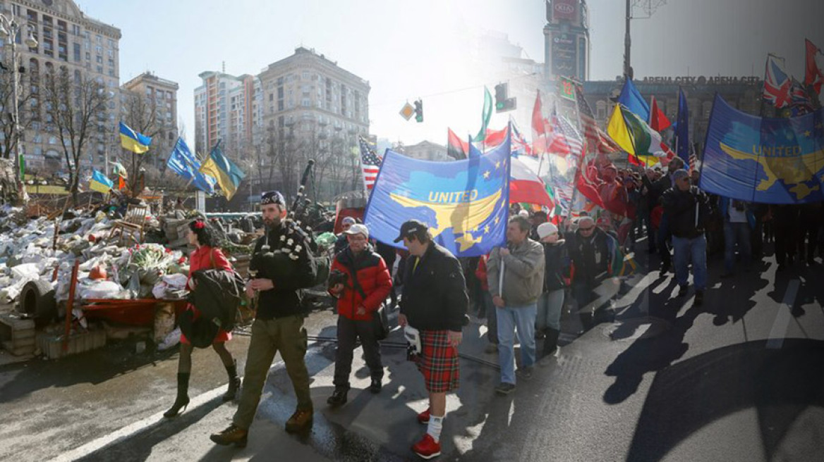 Κριμαία: Προελαύνουν οι ρωσικές δυνάμεις
