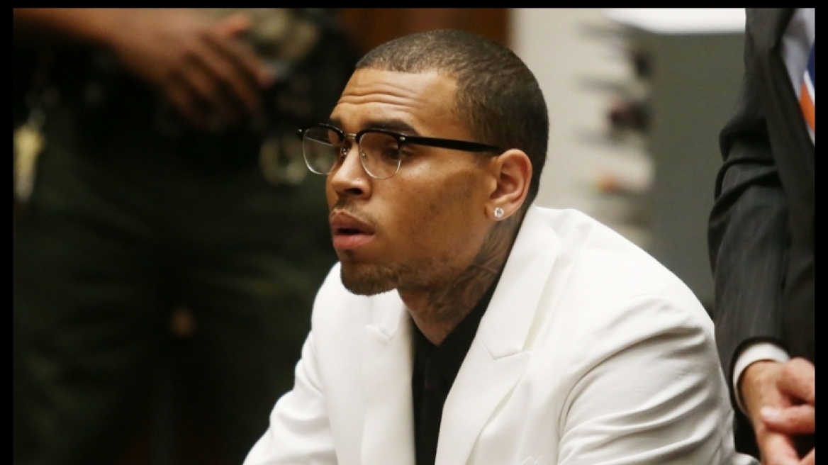 Στη φυλακή ο «άτακτος» Chris Brown επειδή παραβίασε την αναστολή του
