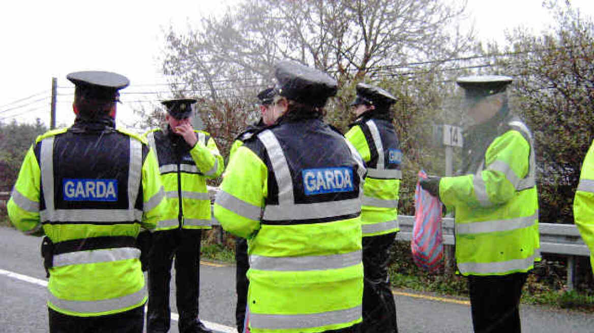 Ιρλανδία: Βόμβα σε αυτοκίνητο της αστυνομίας