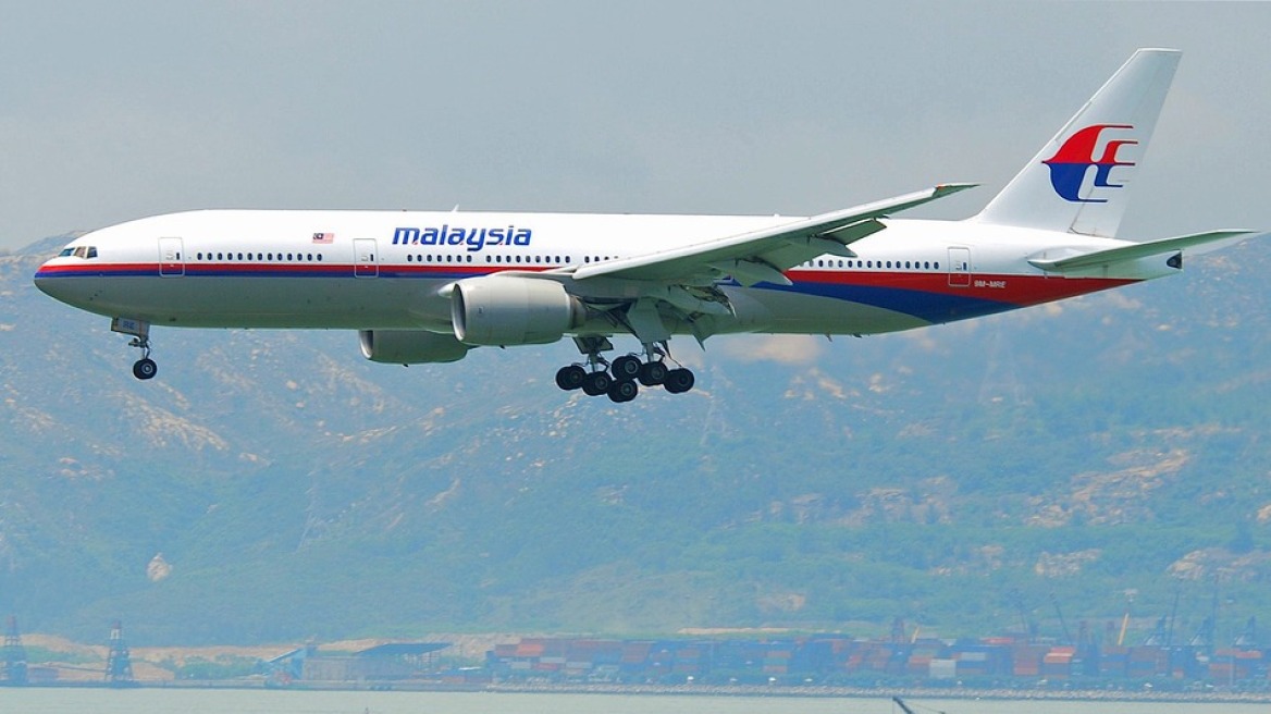 Με ανακοίνωση 48 λέξεων η Boeing δηλώνει τη «βαθιά θλίψη» της για το αεροπλάνο των Malaysia