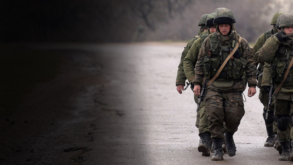 Αποσύρονται τα ουκρανικά στρατεύματα από την Κριμαία 