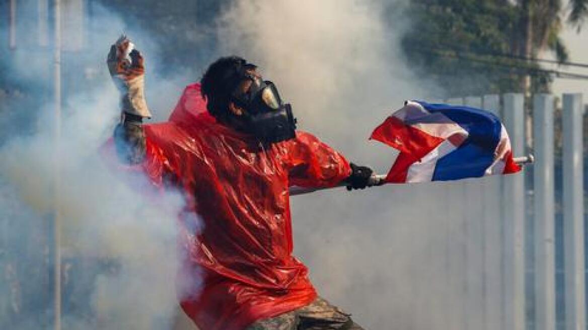 Ταϊλάνδη: Νεκρός ένας διαδηλωτής από πυρά σε αντικυβερνητική διαδήλωση