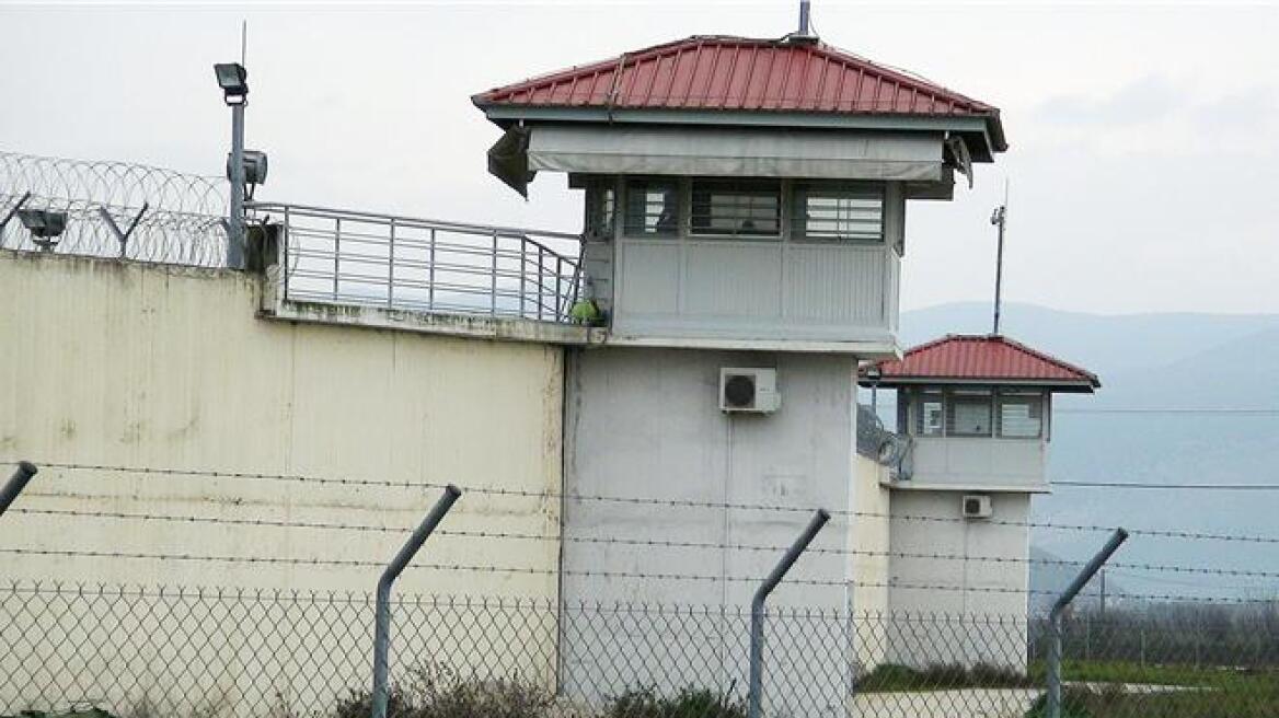 Αλβανία: Αμνηστία και αποφυλάκιση για 900 κρατουμένους