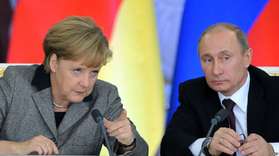 Μέρκελ - Πούτιν για Ουκρανία: Διαφώνησαν για τις εξελίξεις, αλλά προχωρούν στην τετραμερή της Γενεύης