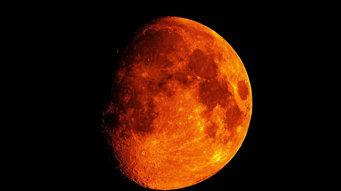 NASA to broadcast the blood moon live 