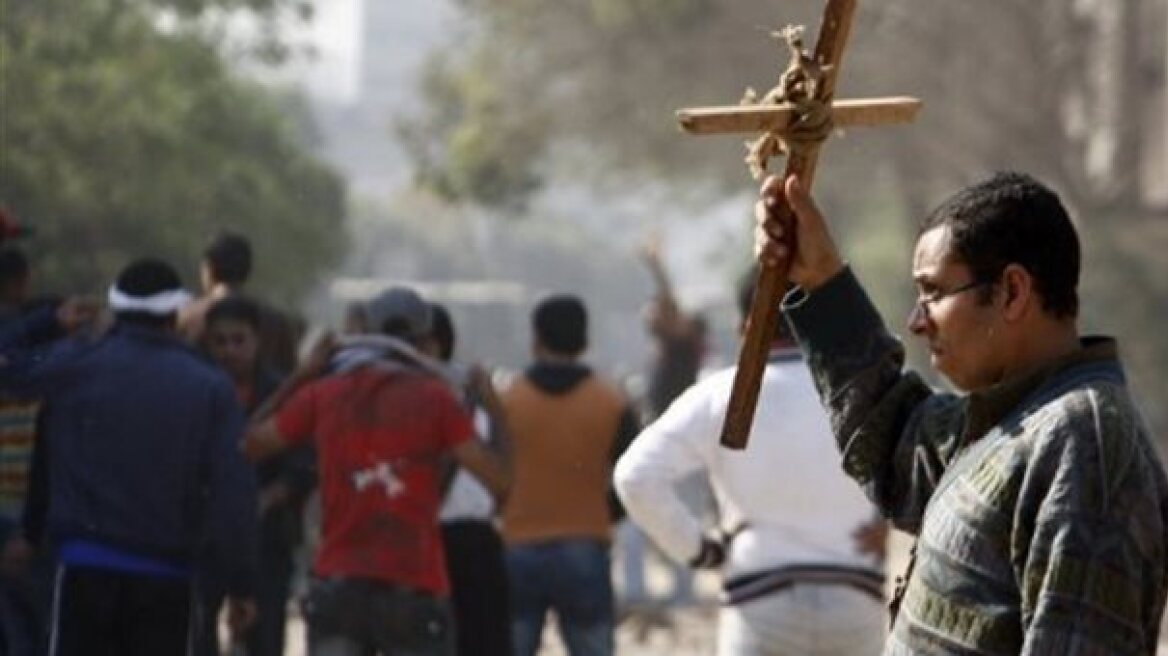 Αίγυπτος: Ένας νεκρός σε συγκρούσεις χριστιανών και μουσουλμάνων