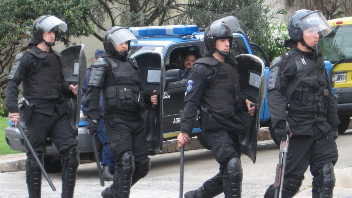 Αργεντινή: 100 συλλήψεις σε επιχείρηση κατά της εγκληματικότητας