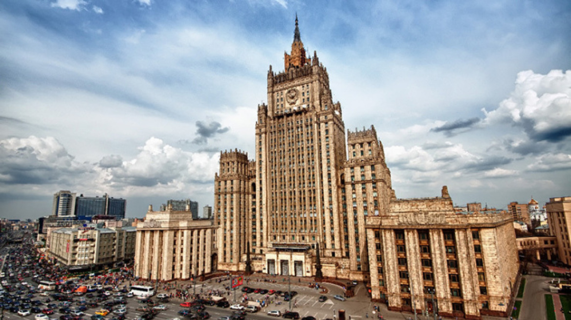 Εξοργισμένη η Μόσχα από την αιματηρή επίθεση ενόπλων στο Σλαβιάνσκ