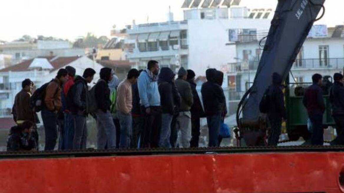 Σύλληψη 33 παράνομων μεταναστών στη Μυτιλήνη