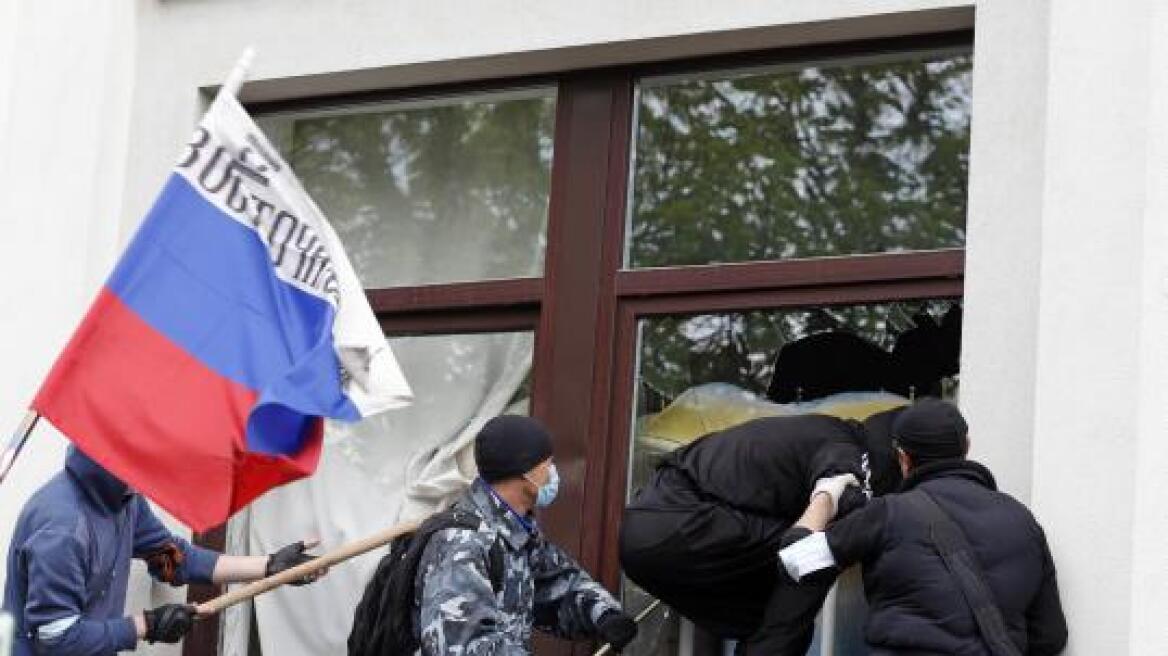 Ουκρανία: Φιλορώσοι κατέλαβαν ακόμη ένα κυβερνητικό κτίριο