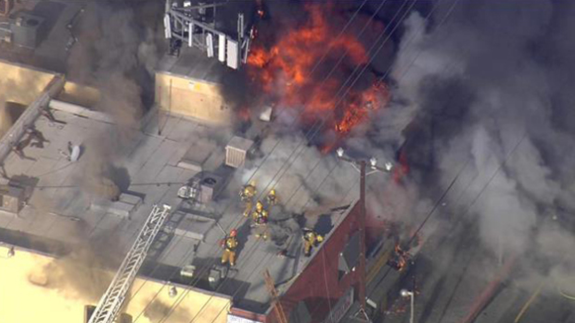 ΗΠΑ: Πυρκαγιά σε κτιριακό συγκρότημα γραφείων στο Χόλιγουντ