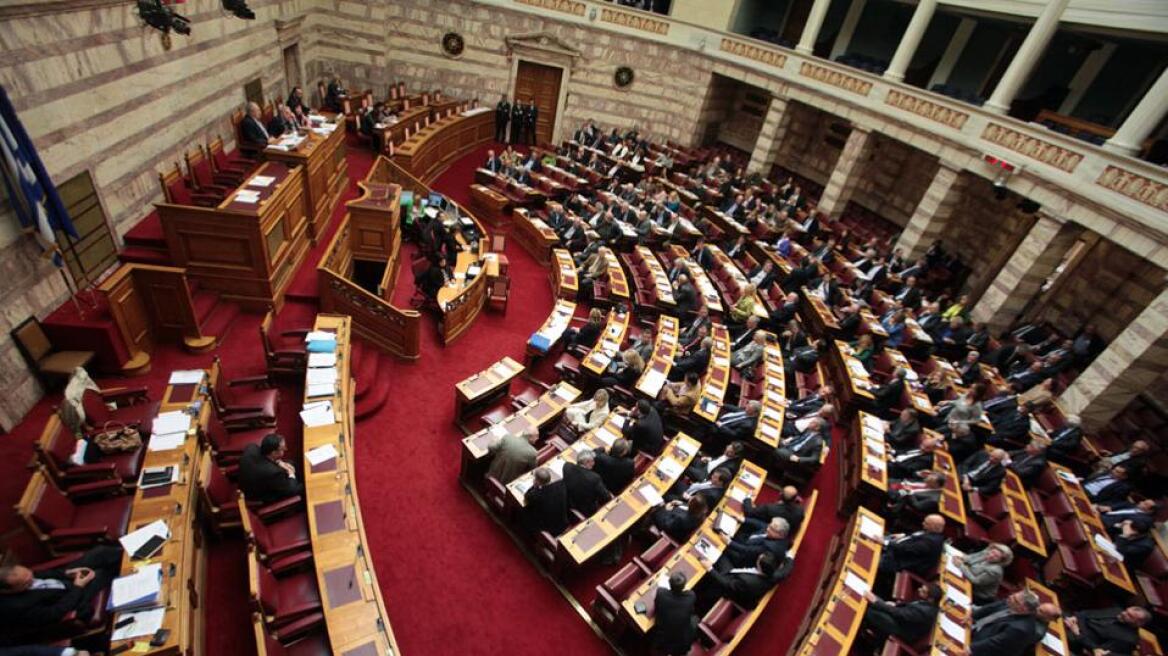  «Ξαναγράφηκε» το νομοσχέδιο για τις λαϊκές μετά το «αντάρτικο» του ΠΑΣΟΚ