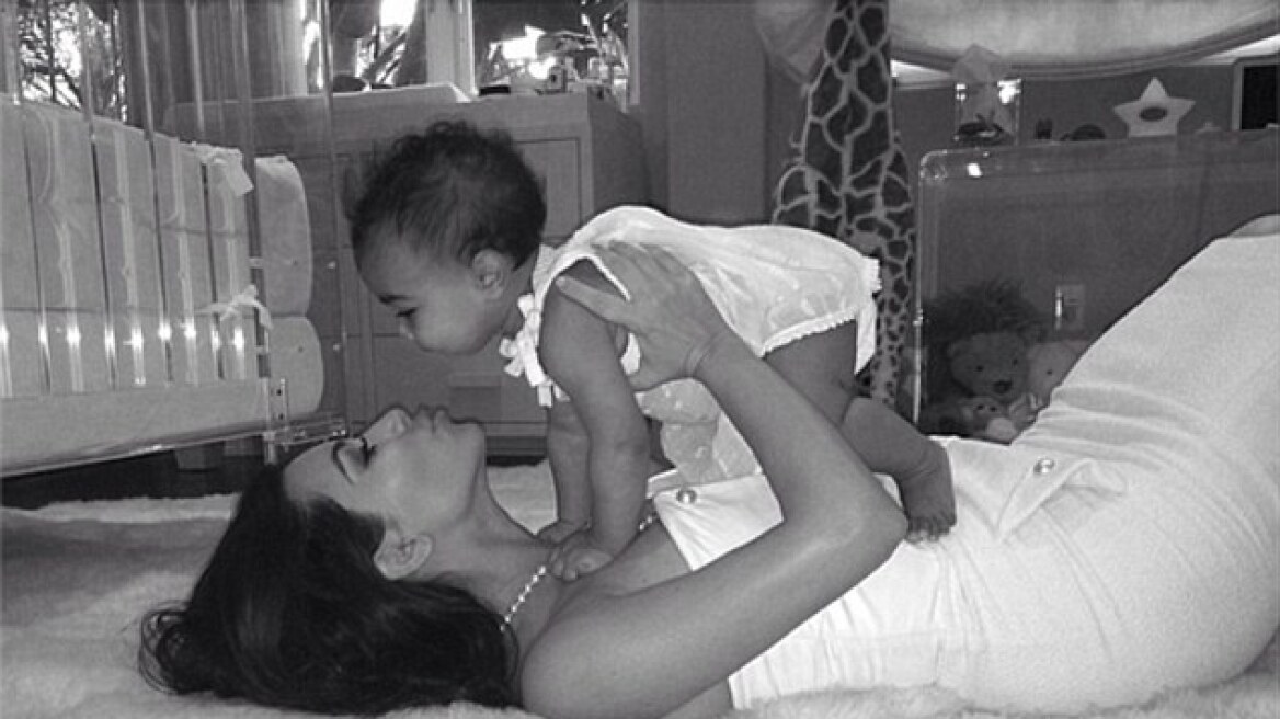 Kim Kardashian: Η τρυφερή φωτογραφία με την κορούλα της στο Instagram 