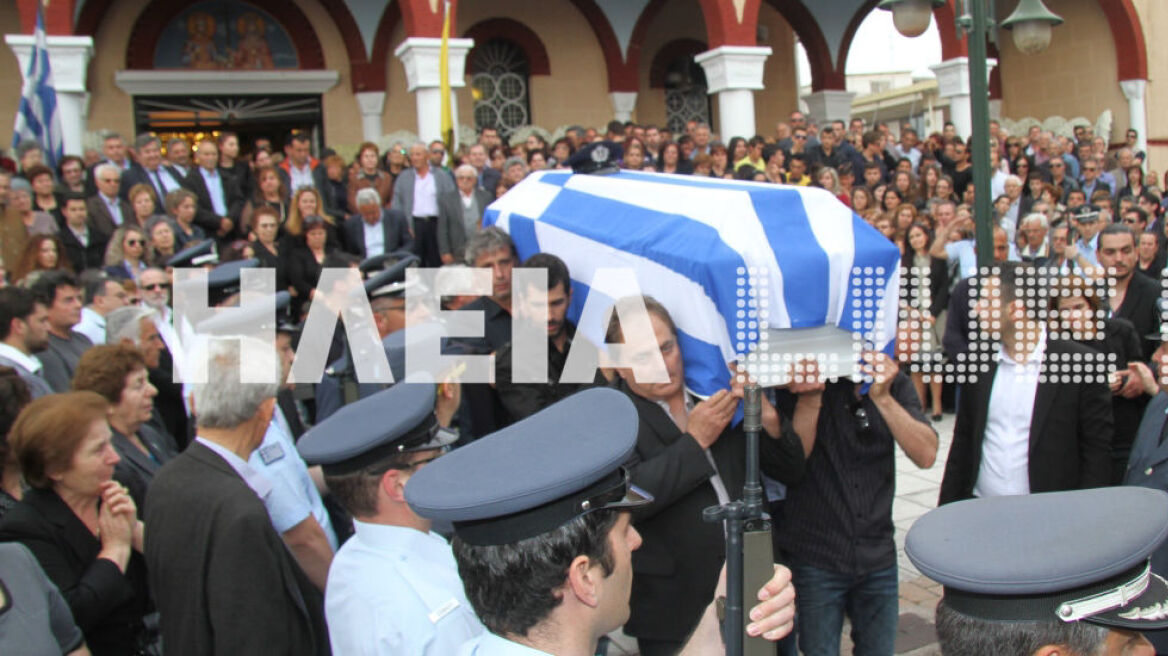 Ανδραβίδα: Χιλιάδες πολίτες είπαν το «τελευταίο αντίο» στον Βασίλη Μαρτζάκλη