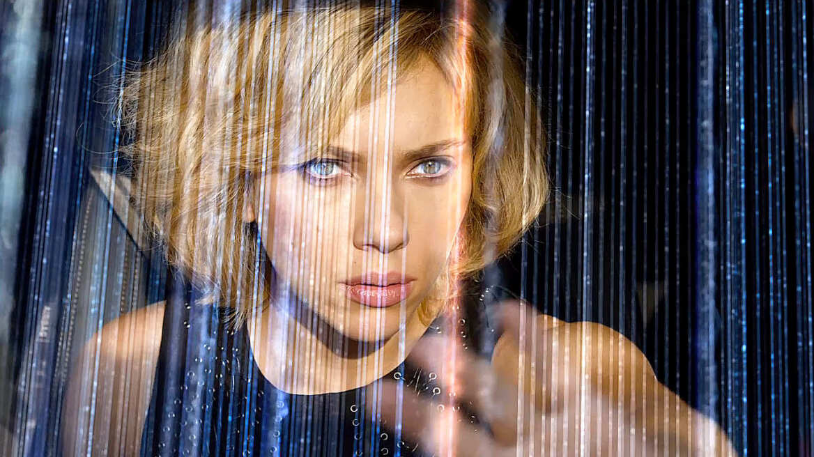 H Scarlett μεταμορφώνεται σε «Lucy», για την ομώνυμη νέα της ταινία