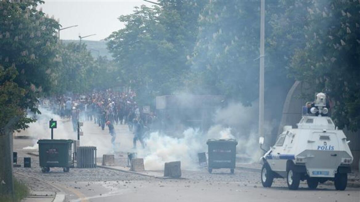 Άγκυρα: Δακρυγόνα κατά διαδηλωτών για την τραγωδία στο ανθρακωρυχείο
