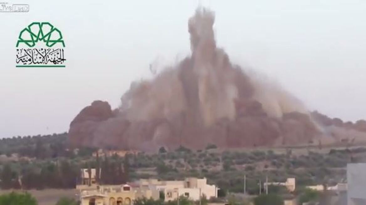 Συρία: 60 τόνοι εκρηκτικών σήκωσαν στον αέρα ολόκληρη στρατιωτική βάση