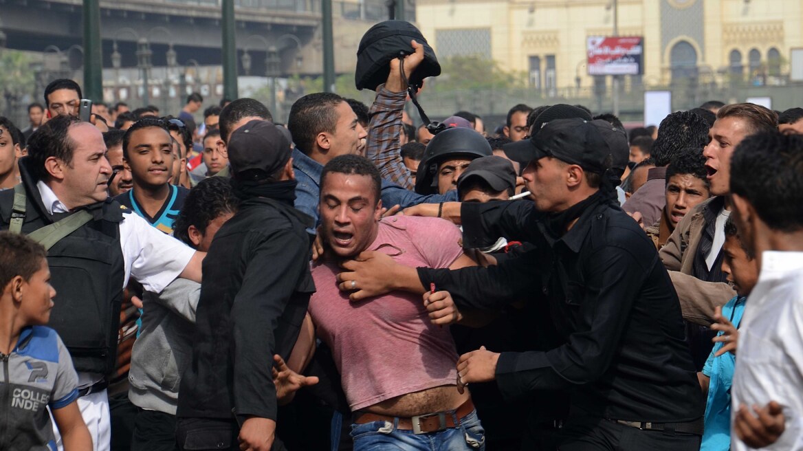 Αίγυπτος: 126 υποστηρικτές του Μόρσι καταδικάσθηκαν σε 10ετή κάθειρξη