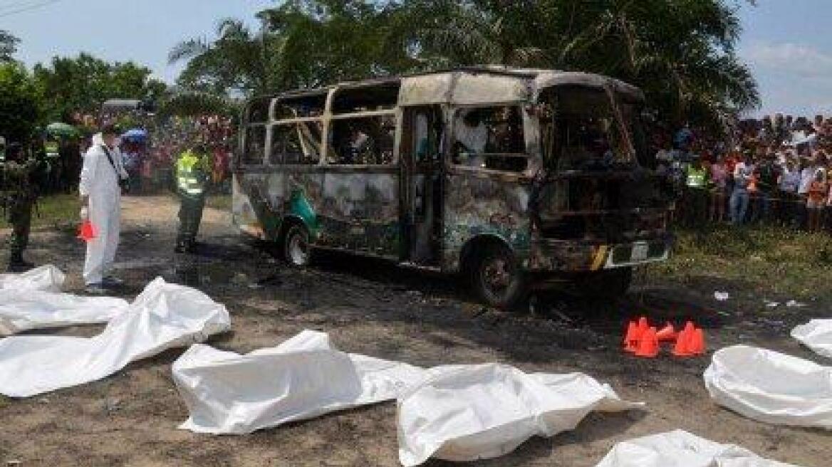 Θρήνος στην Κολομβία: 32 παιδιά κάηκαν ζωντανά σε λεωφορείο