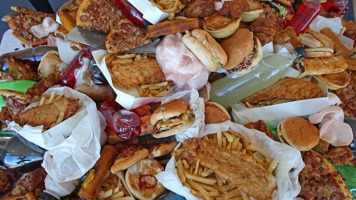ΟΗΕ: Πρόταση για φορολόγηση στο... junk food!