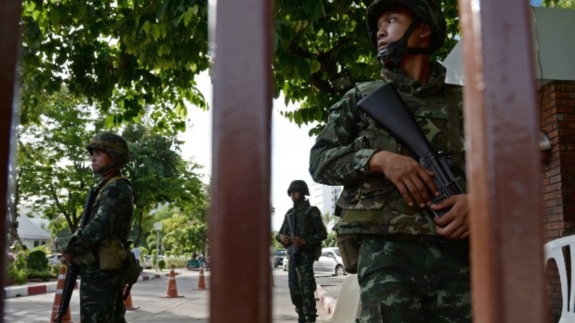 Ταϊλάνδη: Σε διάλογο καλεί ο αρχηγός του στρατού