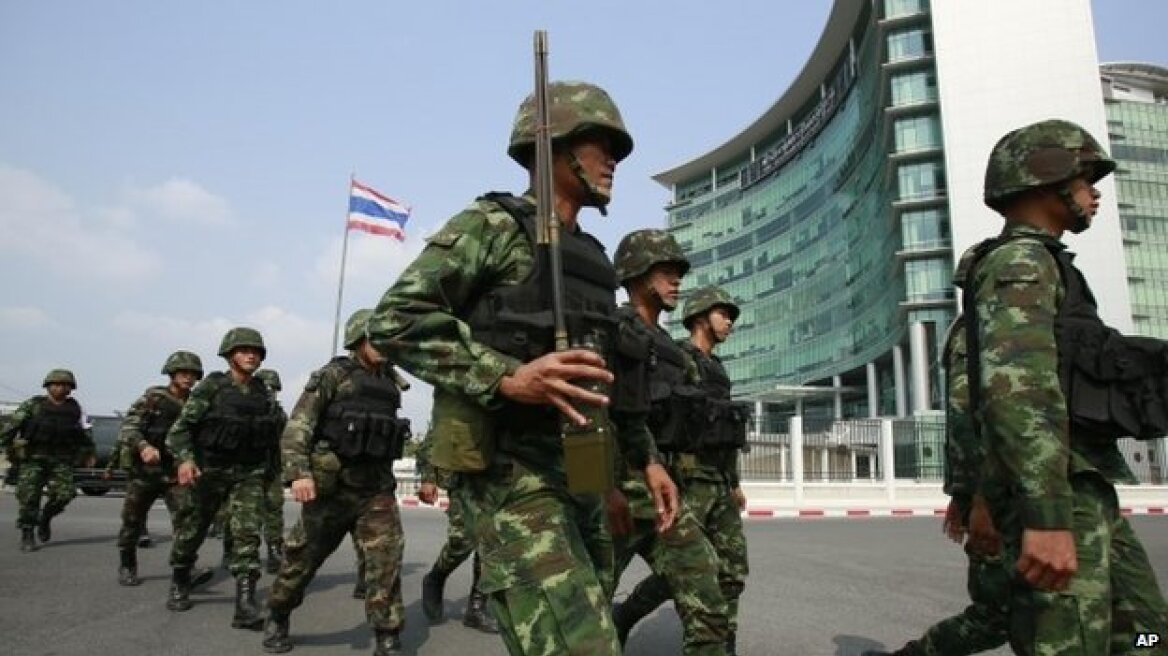 Γιατί κηρύχθηκε στρατιωτικός νόμος στην Ταϊλάνδη