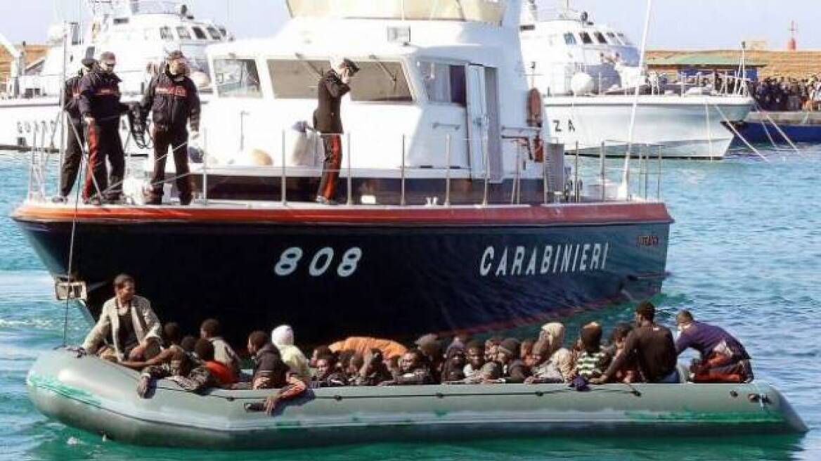 Ιταλία: Καθημερινά οι αρχές σώζουν εκατοντάδες παράνομους μετανάστες